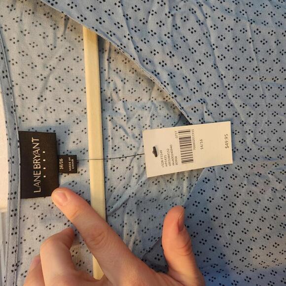 Lane Bryant Women's V-Neck Blouse -Size 14/16 -Soft Rayon-Blue Print-NWT - Picture 2 of 8